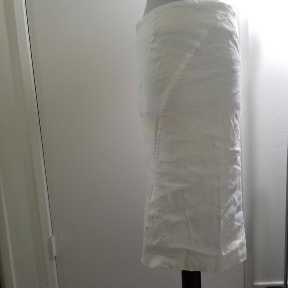 Bebe Brand Pencil Skirt White, Size 2 - Picture 7 of 16